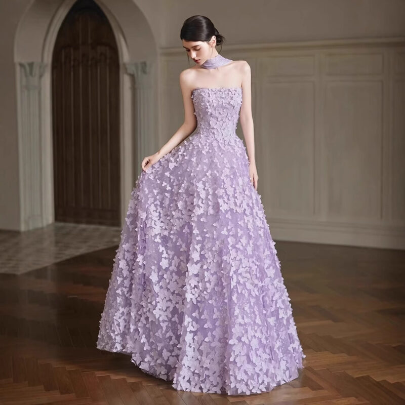 High-end strapless evening gown evening dress