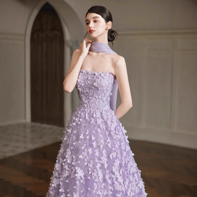 High-end strapless evening gown evening dress