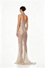 Shimmering form-fitting evening gown