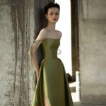 Minimalist strapless satin gown ......