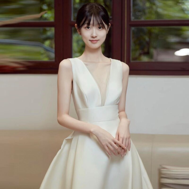 French-style vintage satin wedding dress