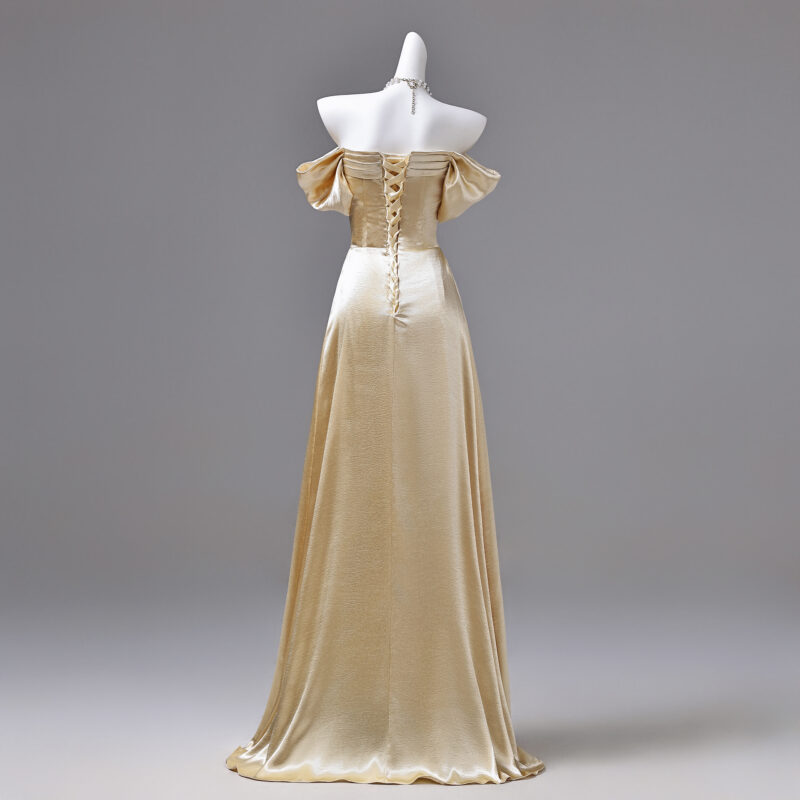 Satin fabric with a simple, elegant design. Formal Dress