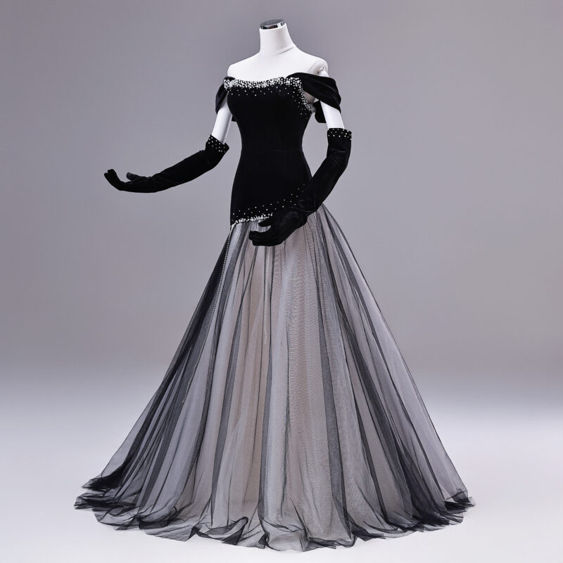 French-style aristocratic dress—suitable for evening parties and concerts formal dress