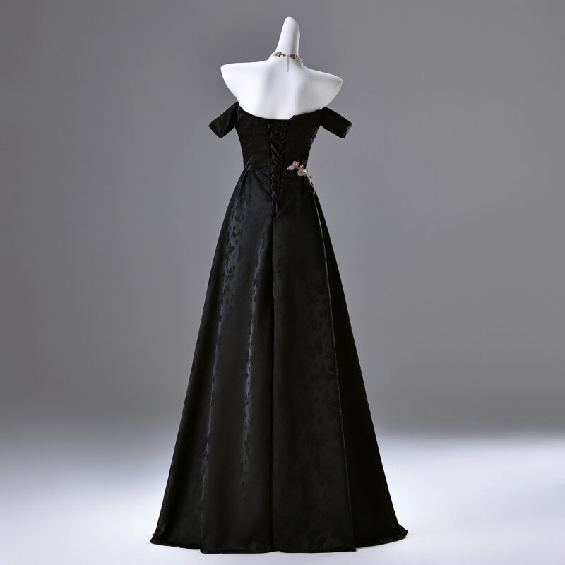 High-end embroidered formal gown