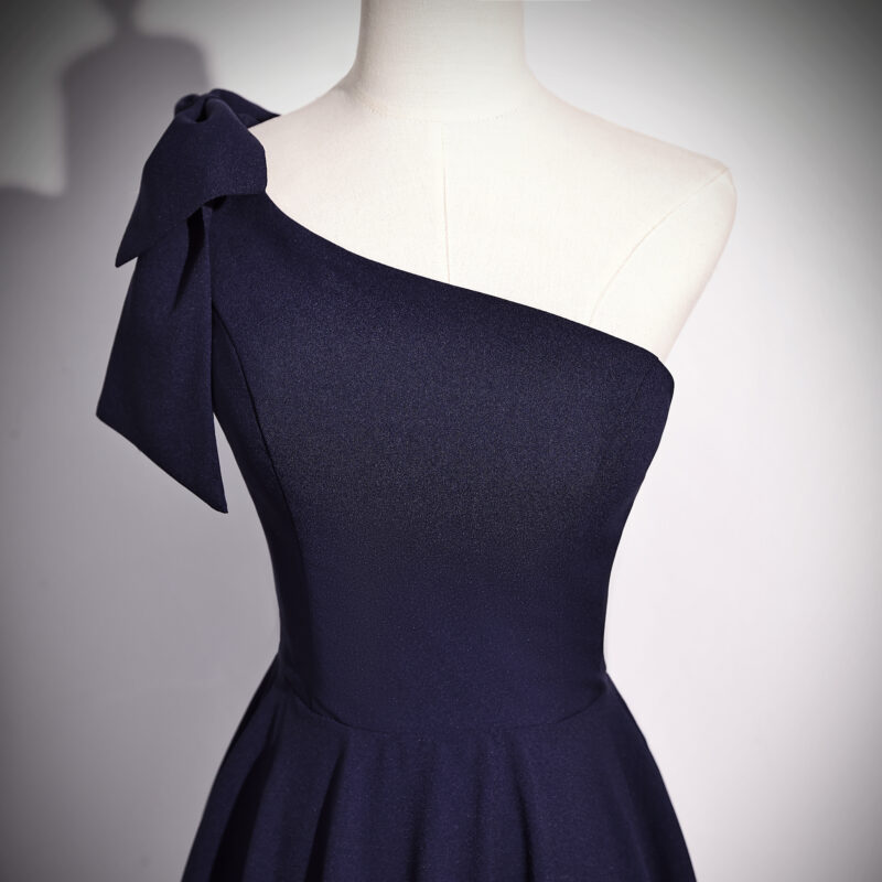 Simple one-shoulder gown—perfect for evening parties and gatherings.