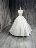 Wedding dresses and bridal gowns