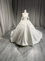 Wedding dresses and bridal gowns