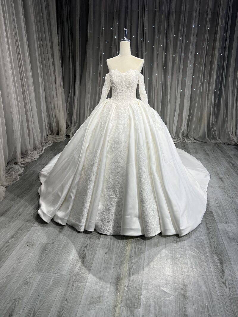Wedding dresses and bridal gowns