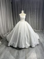 Wedding dresses and bridal gowns