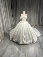 Wedding dresses and bridal gowns