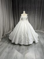Wedding dresses and bridal gowns