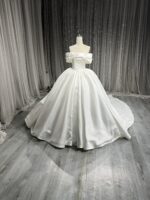 Wedding dresses and bridal gowns