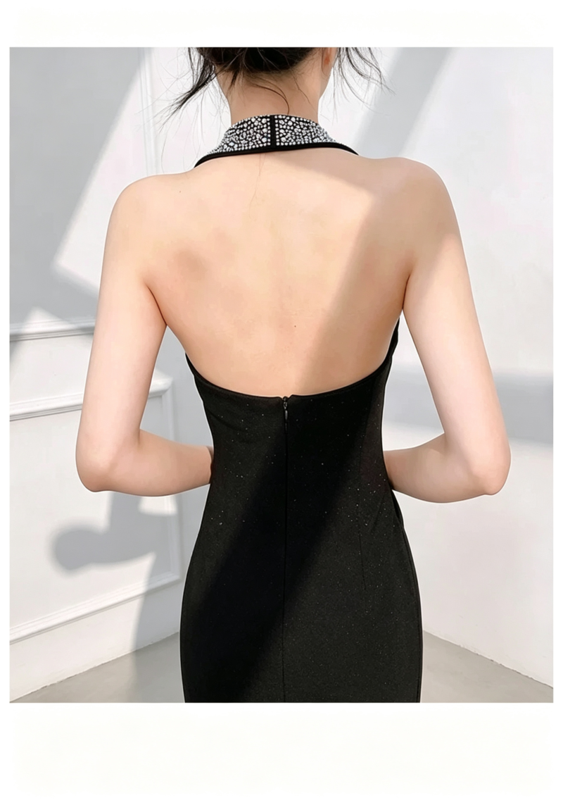 Shimmering Heavy-Industry Black Gown