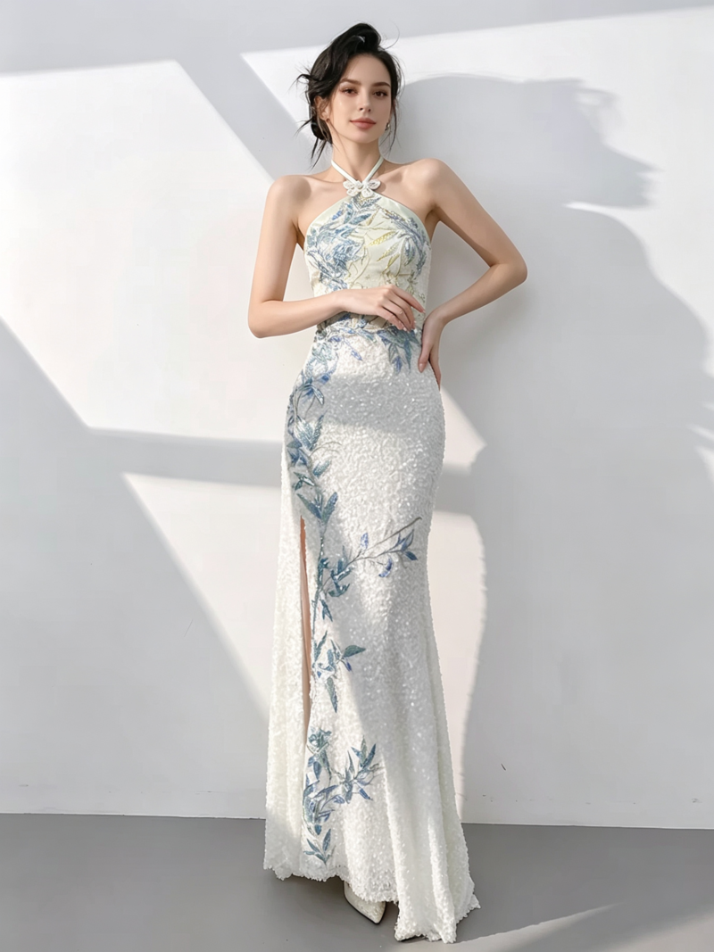 Chinese-style halter-neck printed gown