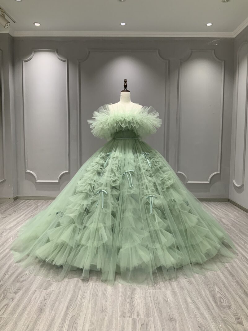 High-end custom-made evening gowns