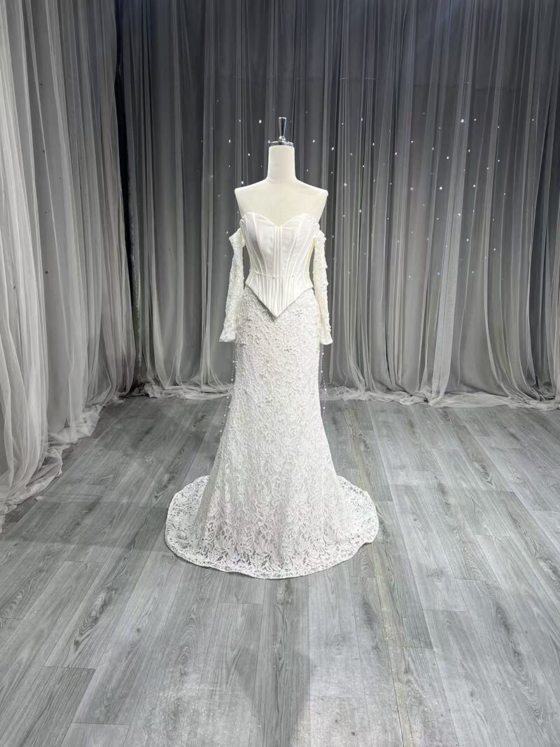 Fitted mermaid wedding dress