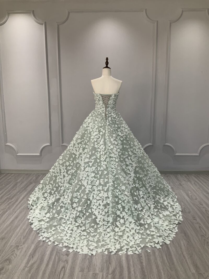 High-end custom-made evening gowns